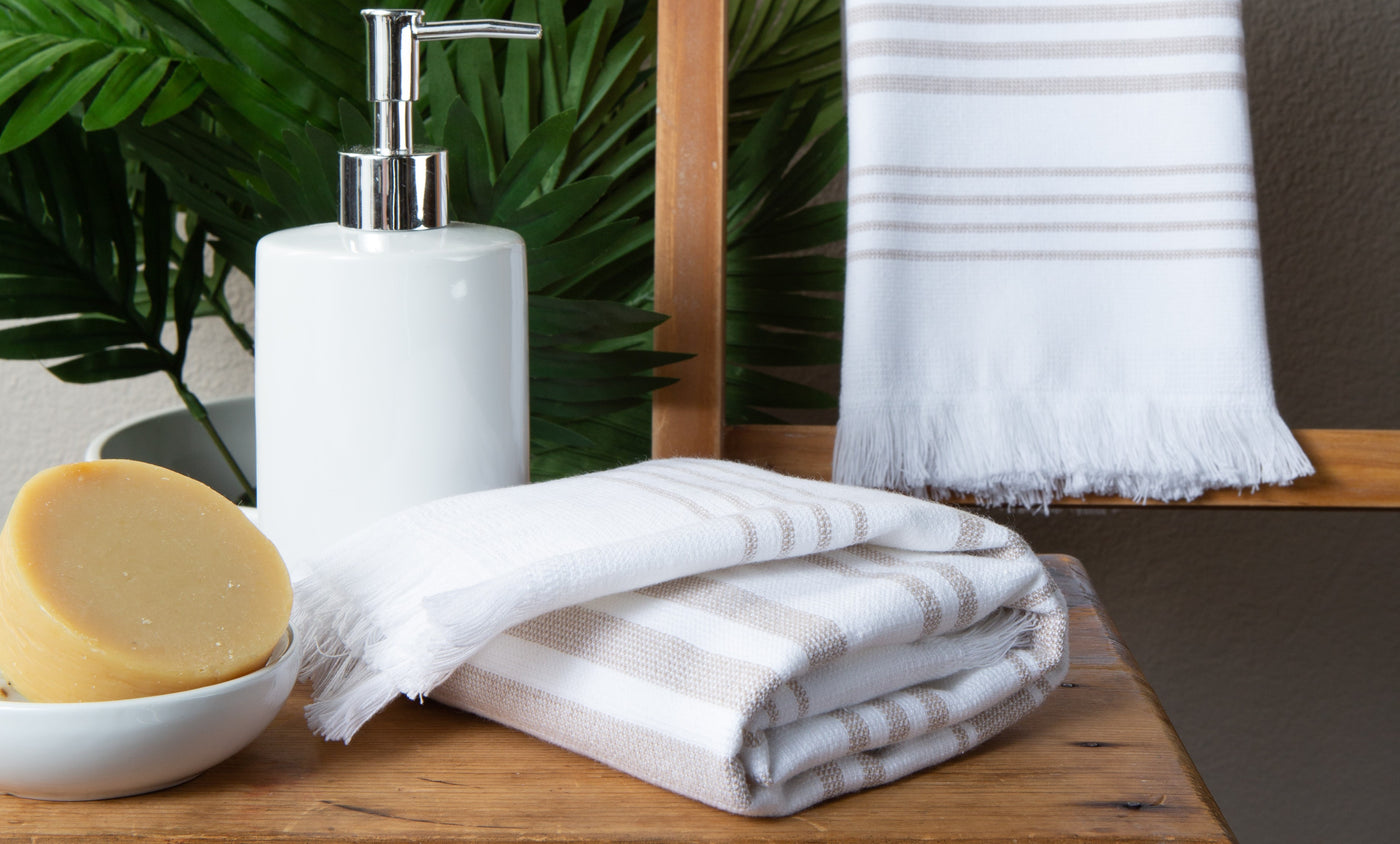 Experience Luxury and Functionality: The Sticky Toffee Hammam Hand Towel