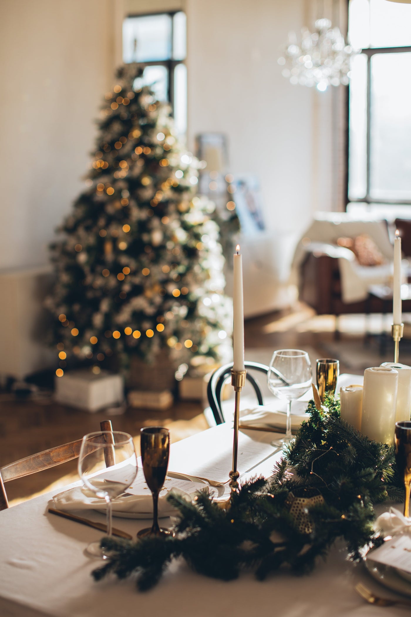 Holiday Harmony: A Guide to Tidying Up Your Home for the Festive Season