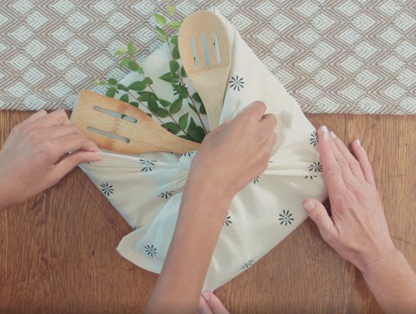DIY Cotton Kitchen Towel Gift Wrap